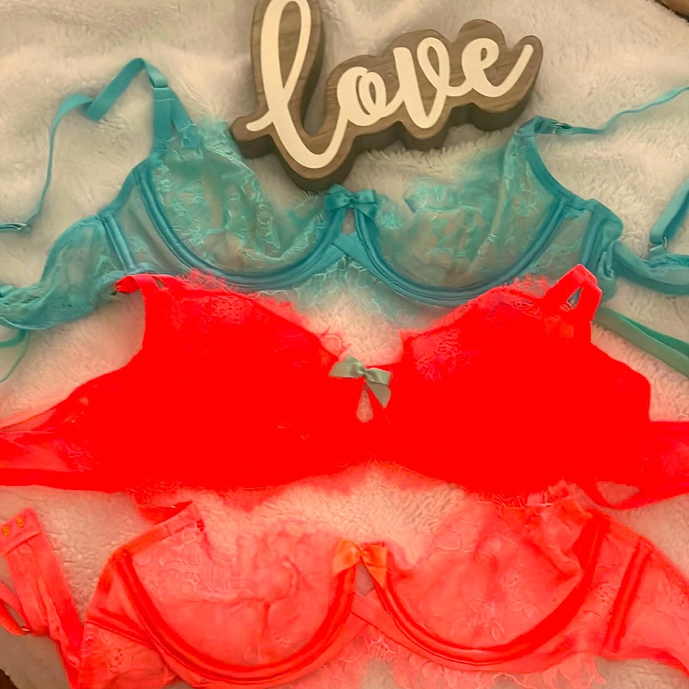 VICTORIAS SECRET VERY SEXY UNLINED DEMI BRA X3 SET FROM 2016 COLLECTION💕
